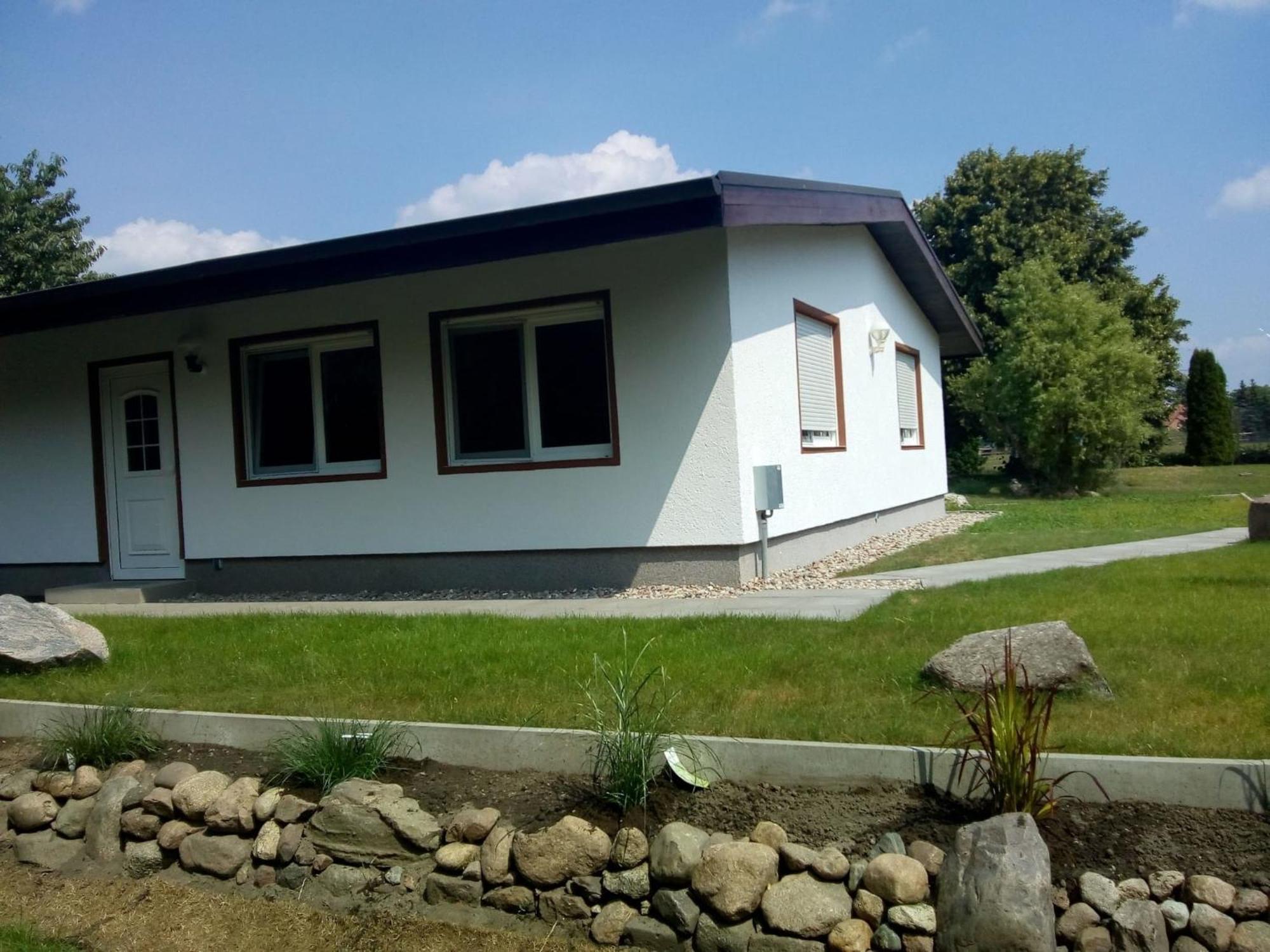 Behaglicher Bungalow Fuer Mensch Und Hund Barkhagen Buitenkant foto